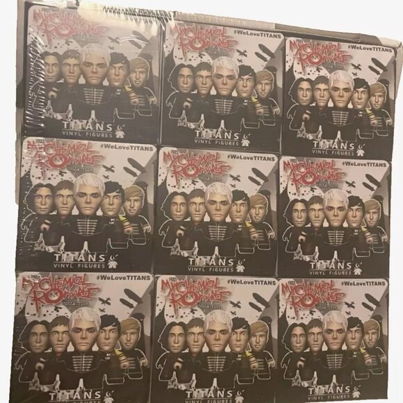 18 Piece Display TITANS: The My Chemical Romance Collection MCR 3" Vinyl Figures - Picture 4 of 4